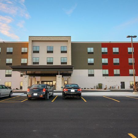 Holiday Inn Express & Suites - Kirksville - University Area By Ihg Exterior foto