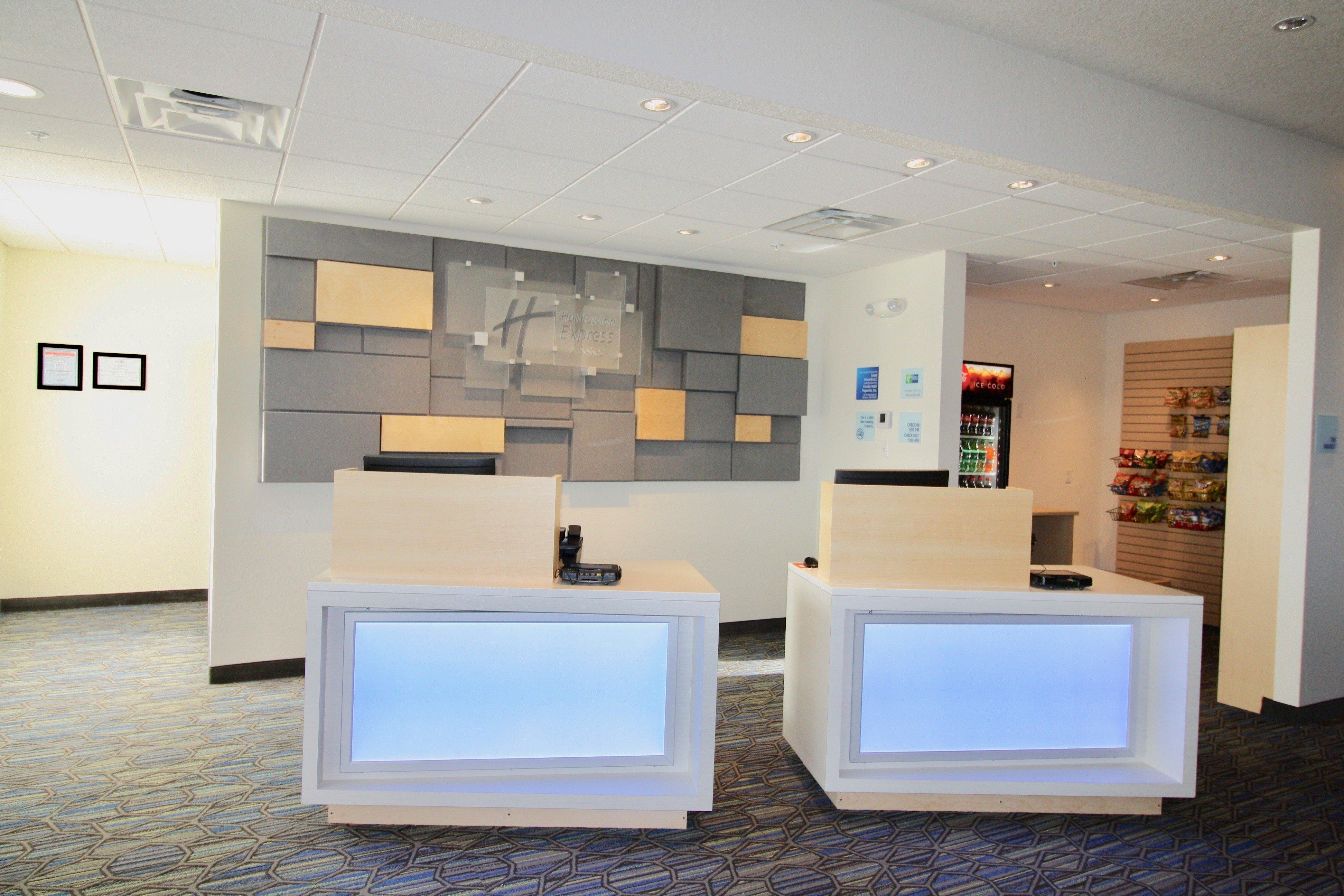 Holiday Inn Express & Suites - Kirksville - University Area By Ihg Exterior foto